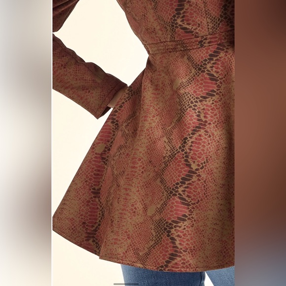Python Print Hi-Low Faux Suede Jacket by Venus - Picture 2 of 7